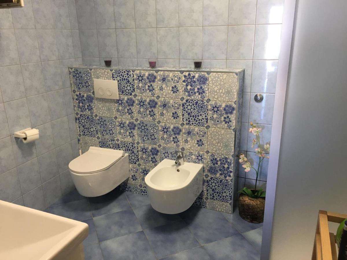 Villa Ulika - 3 Apt For 4 Persons Πούλα Εξωτερικό φωτογραφία