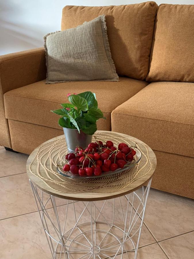 Villa Ulika - 3 Apt For 4 Persons Πούλα Εξωτερικό φωτογραφία