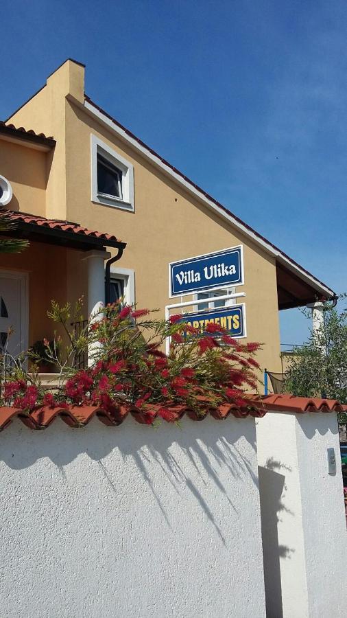 Villa Ulika - 3 Apt For 4 Persons Πούλα Εξωτερικό φωτογραφία