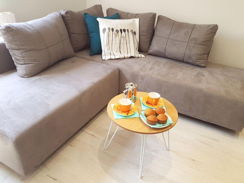 Villa Ulika - 3 Apt For 4 Persons Πούλα Εξωτερικό φωτογραφία
